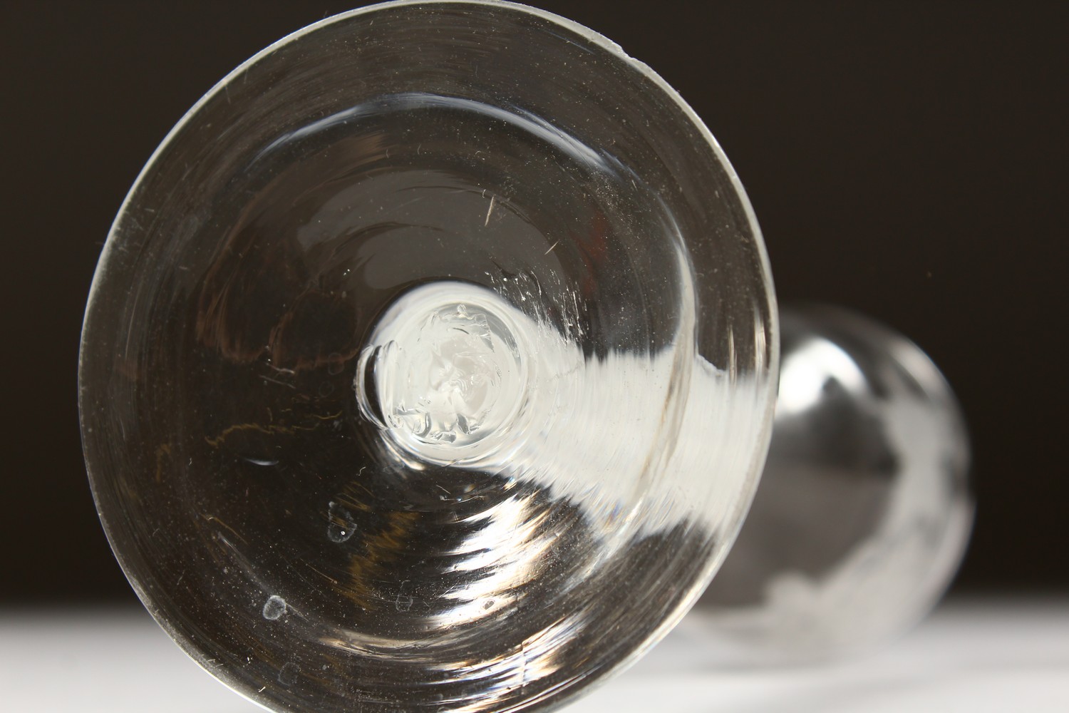 A GEORGIAN WINE GLASS, the bowl engraved with fruiting vines, with white air twist stem. 5.75ins - Image 8 of 8