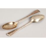 A PAIR OF YORK DESSERT SPOONS. York 1800. Makers Hampton & Prince.