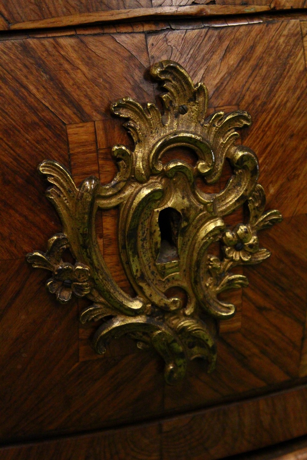 A LOUIS XVTH KINGWOOD BOMBE FRONTED COMMODE by JEAN CHARLES ELLEUME, CIRCA 1755, with grey marble - Image 18 of 37