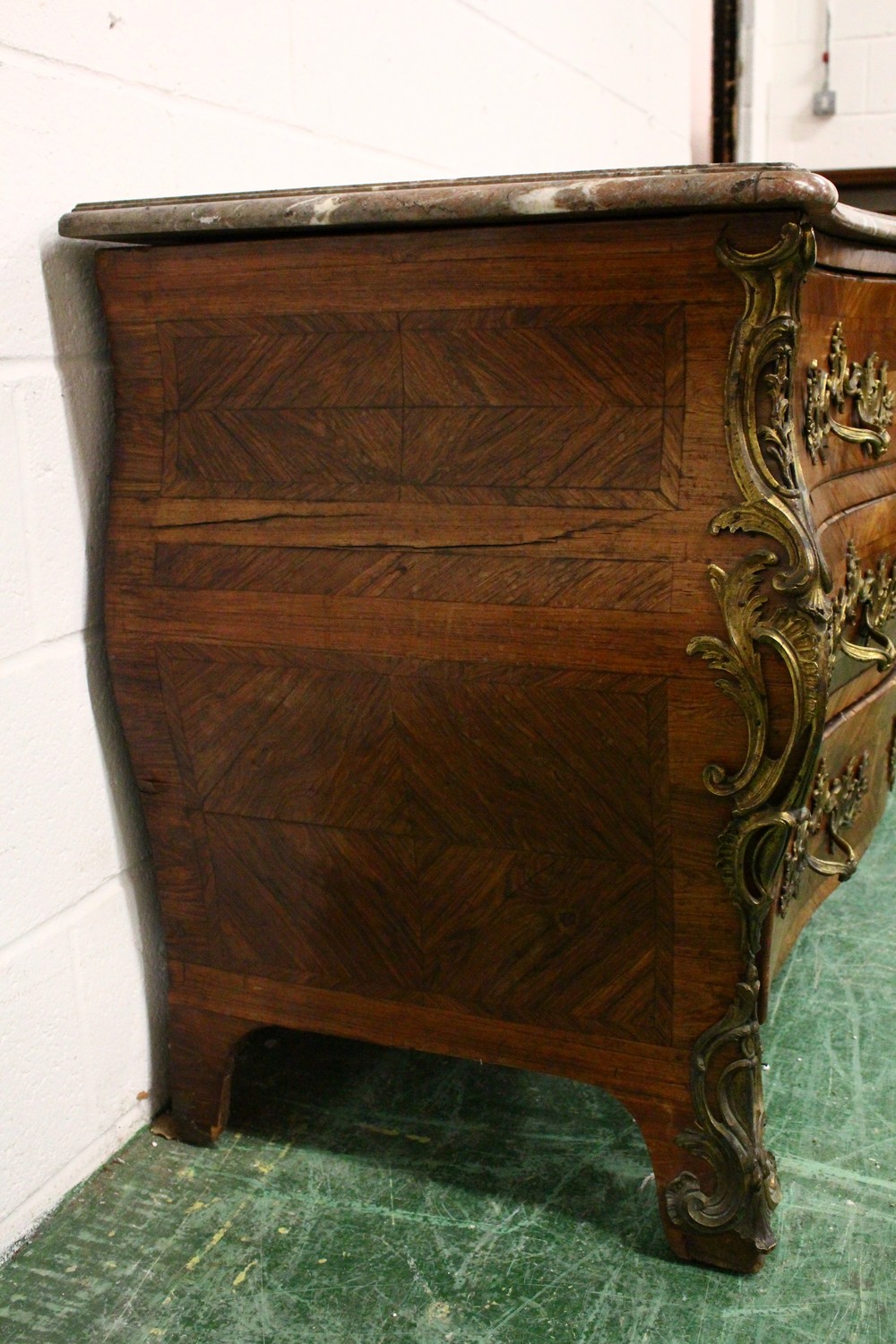A LOUIS XVTH KINGWOOD BOMBE FRONTED COMMODE by JEAN CHARLES ELLEUME, CIRCA 1755, with grey marble - Image 13 of 37
