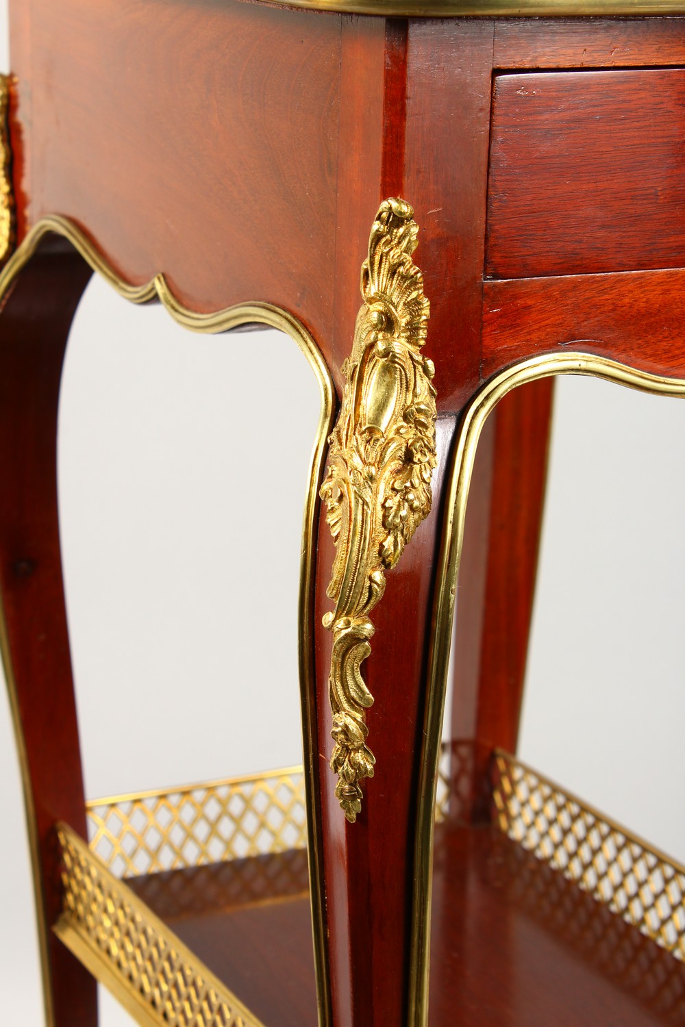 A GOOD FRENCH ORMOLU MOUNTED MAHOGANY AND MARQUETRY OCCASIONAL TABLE attributed to HENRY DASSON, - Image 2 of 5