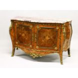 A SUPERB 19TH CENTURY LOUIS XVITH STYLE KINGWOOD AND MARQUETRY TWO DOOR SERPENTINE COMMODE with