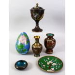A MIXED LOT OF SIX CHINESE / JAPANESE CLOISONNE ITEMS, consisting of a Japanese Meiji period