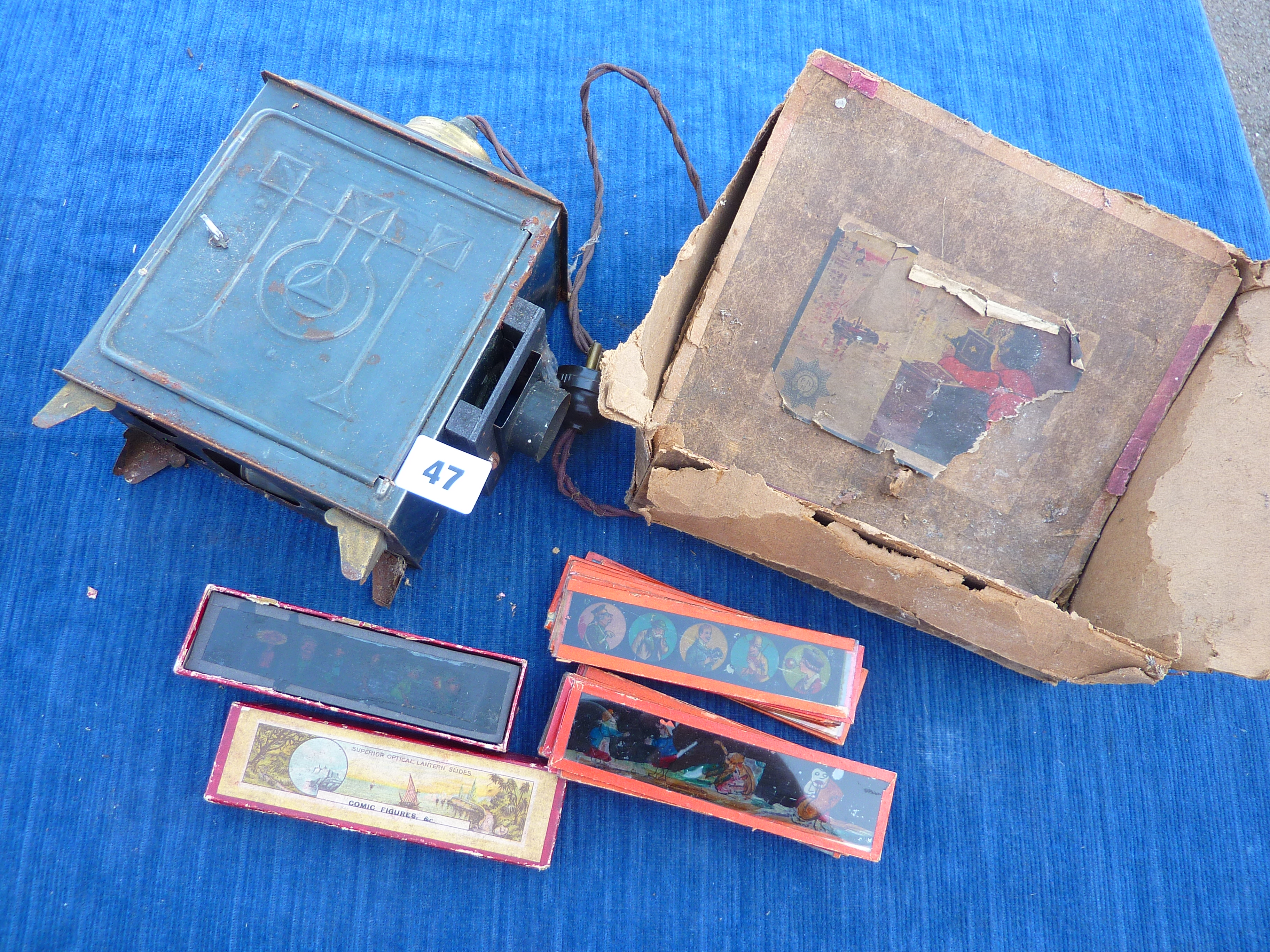 EARLY ELECTRIC PROJECTION LAMP WITH A SELECTION OF COLOUR SLIDES