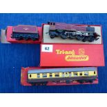 TRIANG BOXED R258 LMS PRINCESS ROYAL CLASS AND TENDER R34 T/W R330 WR LIVERIED COACH