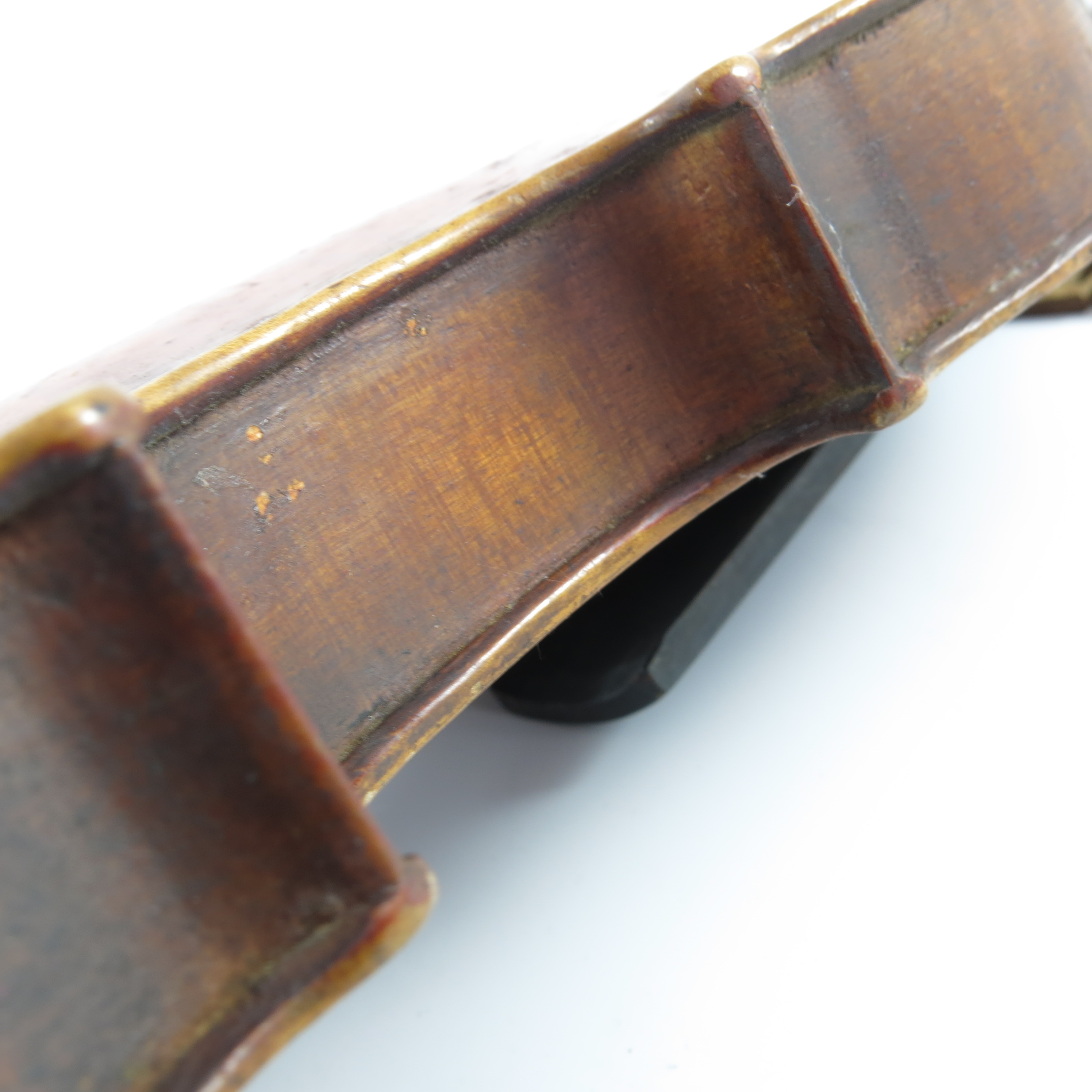 19TH CENTURY CHILD'S VIOLIN, APPROX. 47 cm OVERALL, BACK 29 cm INC. BUTTON, PROVENANCE RIPPLE HALL - Image 5 of 12