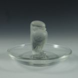 LALIQUE FRANCE, PIN TRAY WITH BIRD, APPROX. 9 cm DIA.