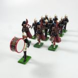 22 UNBOXED BRITAINS PAINTED FOOT SOLDIERS, INC ROYAL MARINE BANDSMAN