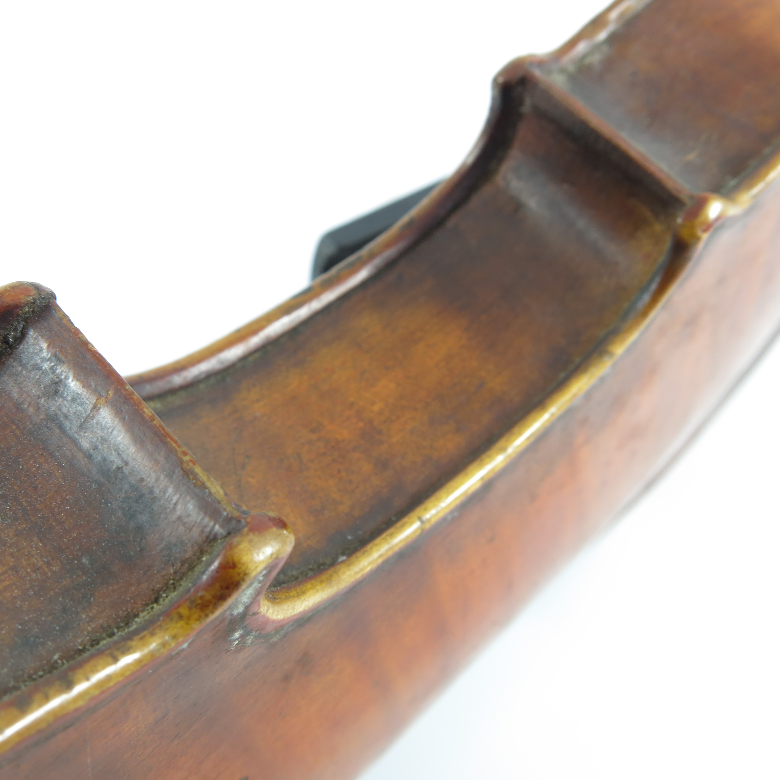 19TH CENTURY CHILD'S VIOLIN, APPROX. 47 cm OVERALL, BACK 29 cm INC. BUTTON, PROVENANCE RIPPLE HALL - Image 4 of 12