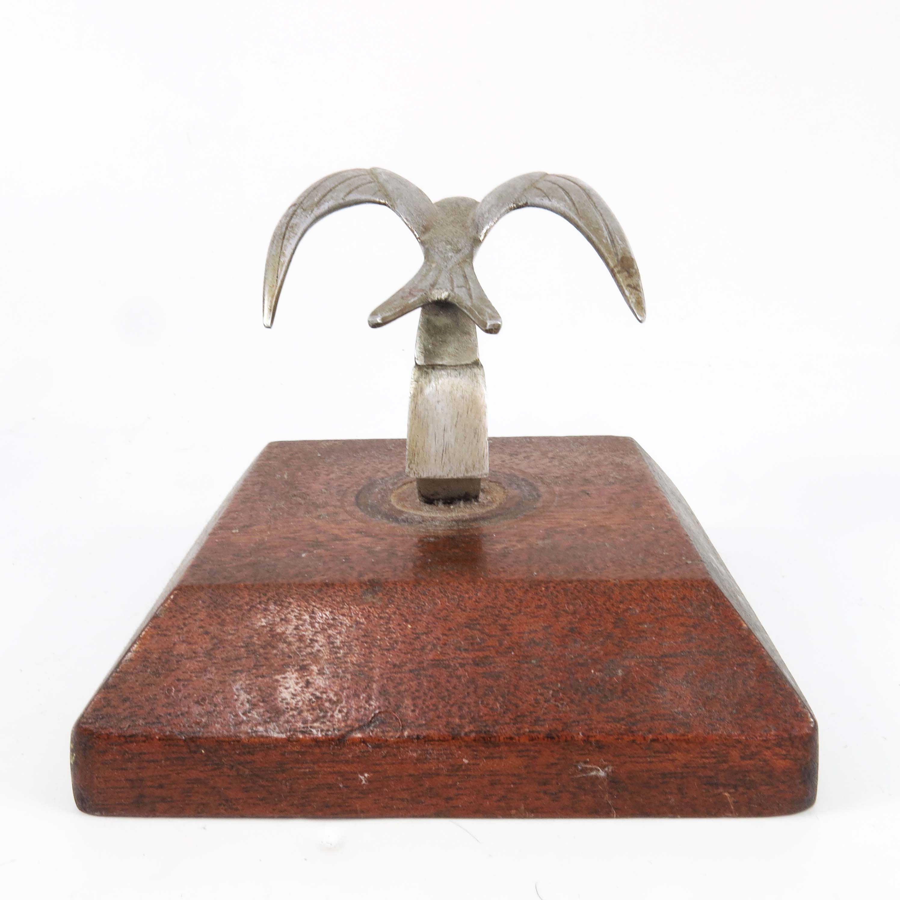 SWALLOW/ SWIFT CAR MASCOT MOUNTED ON A PLINTH, DESMO? - Image 4 of 5