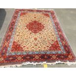 NORTH WEST PERSIAN TABRIZ CARPET, APPROX. 4m X 3m, DECORATED WITH A CENTRAL ARABESQUE AND VINE