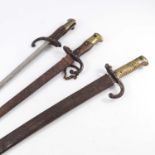 3, 19TH CENTURY FRENCH GRAS BAYONETS, ONE 1879 ST.ETIENNE EXAMPLE LACKING SCABBARD AND 2 OTHERS WITH