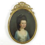 18TH CENTURY OVAL PORTRAIT ON CANVAS IN THE MANNER OF SIR THOMAS BEECH, APPROX. 24 X 18.5 cm IN A