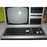 VINTAGE RADIO SHACK (TANDY) TRS80 MICRO COMPUTER. DATING FROM 1986, ONE OF THE FIRST ‘HOME’