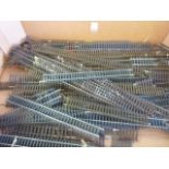 BOX OF APPROX. 50 00 GAUGE POINTS PECO / HORNBY EX LAYOUT