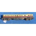 KIT OR SCRATCH BUILT 0 GAUGE GWR RAILMOTOR MODEL U/B WITH ELECTRIC PICK UP