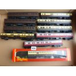 HORNBY ROYAL MAIL COACH R440, 2 GW AUTO TRAILERS, 2 BRAKE, 3 TRIANG AND 3 HEAVY WHITE METAL KIT