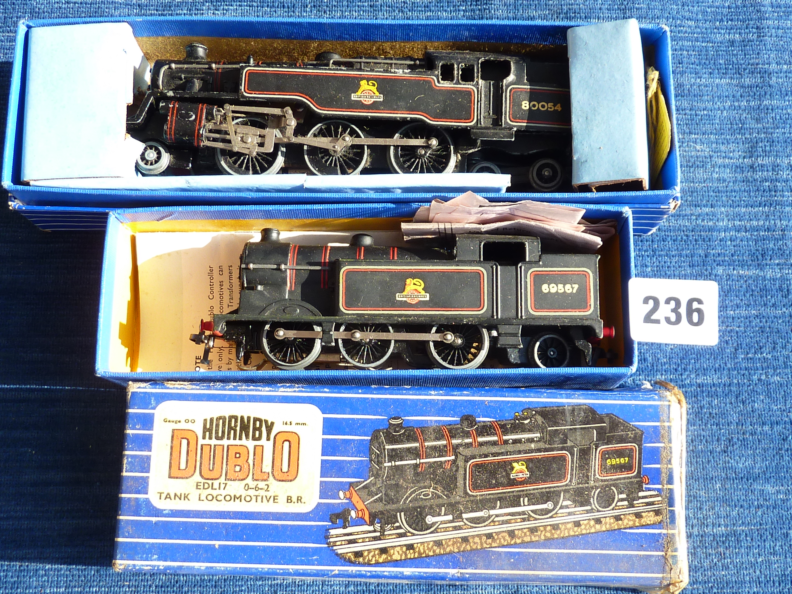 HORNBY DUBLO BOXED EDL 17 0-6-2T 69567 NO COAL VERSION AND A STANDARD 4 TANK 80054 IN GOOD CONDITION