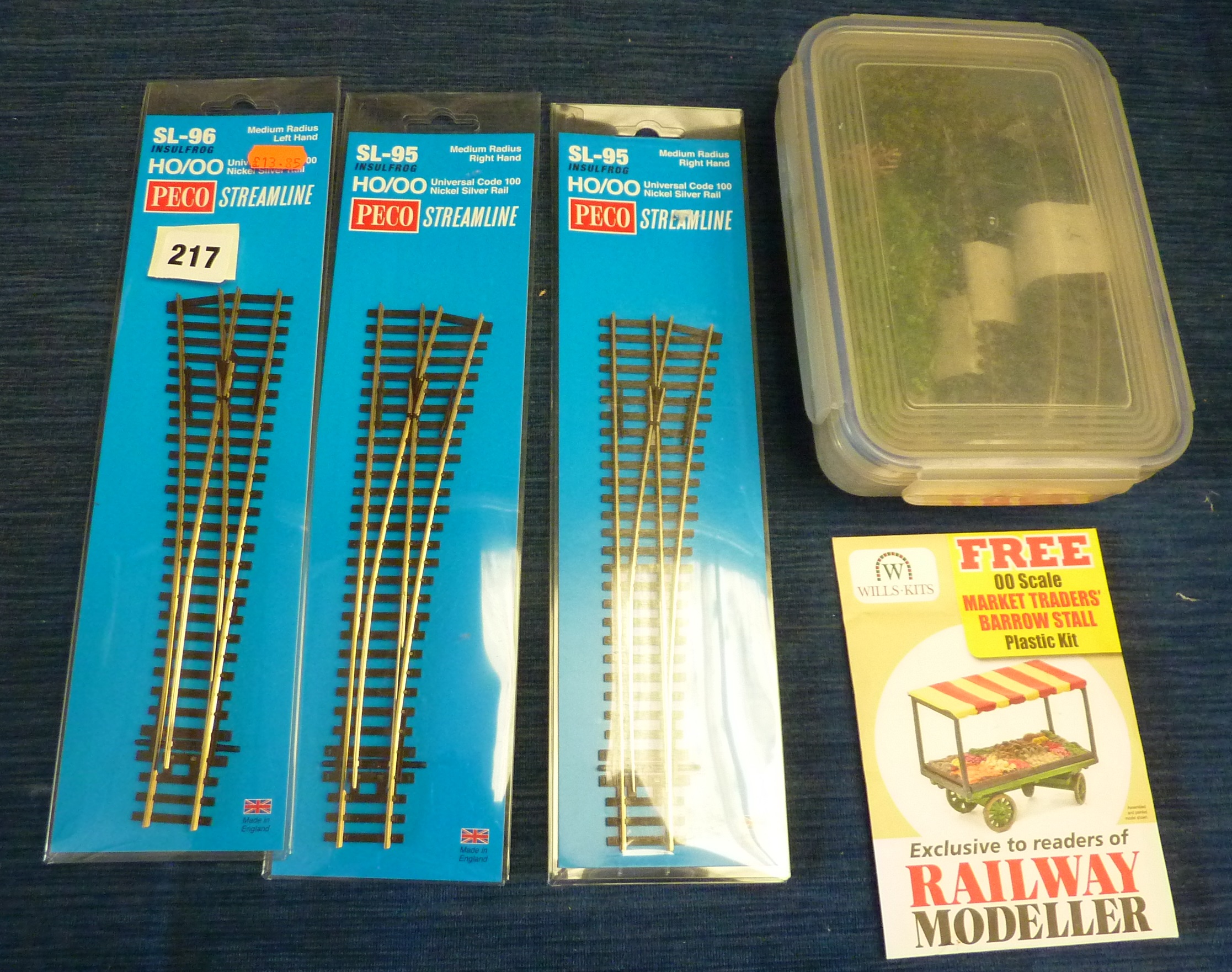 PECO UNOPENED POINTS 00 SCALE : 2 X SL-95 AND 1 X SL-96 AND SUNDRY ACCESSORIES