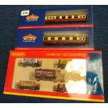 BACHMANN 2 BOXED COACHES 39-240 BE MK 1 FO IN CARMINE & CREAM AND 39-077F BSK SIMILAR LIVERY, T/W