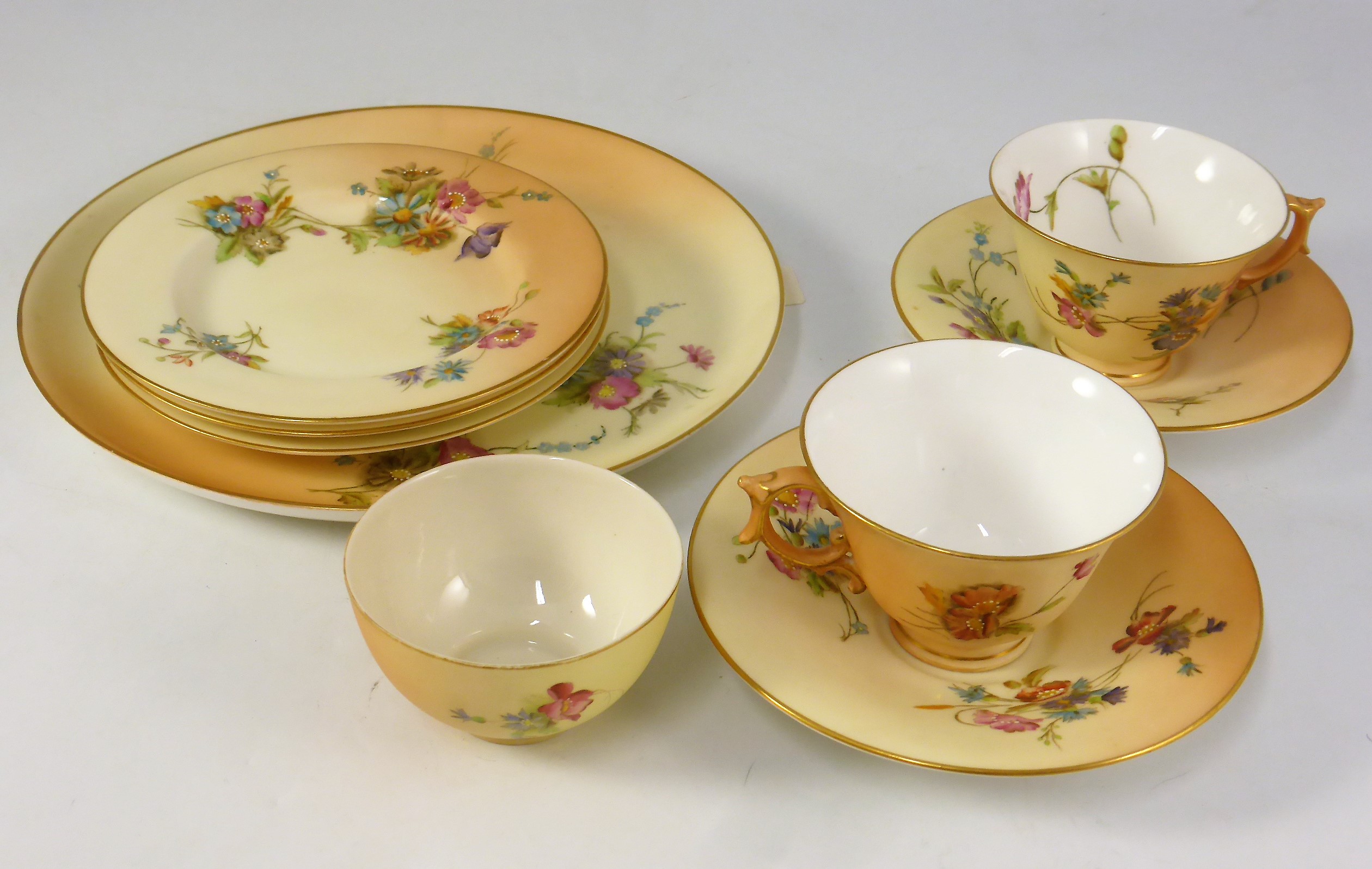 ROYAL WORCESTER BLUSH IVORY PART TEA SET WITH FLORAL DECORATION COMPRISING 2 CUPS AND SAUCERS, BOWL,