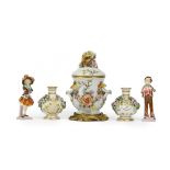 Five Continental porcelain table items