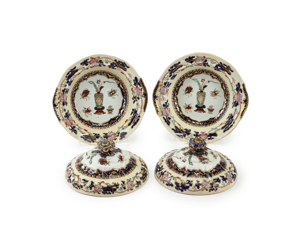 A pair of Mason's Ironstone covered vegetable dishes - Image 2 of 5