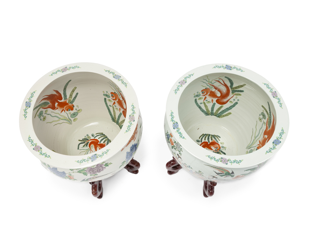 A near pair of Chinese fish bowls on stands - Image 2 of 4