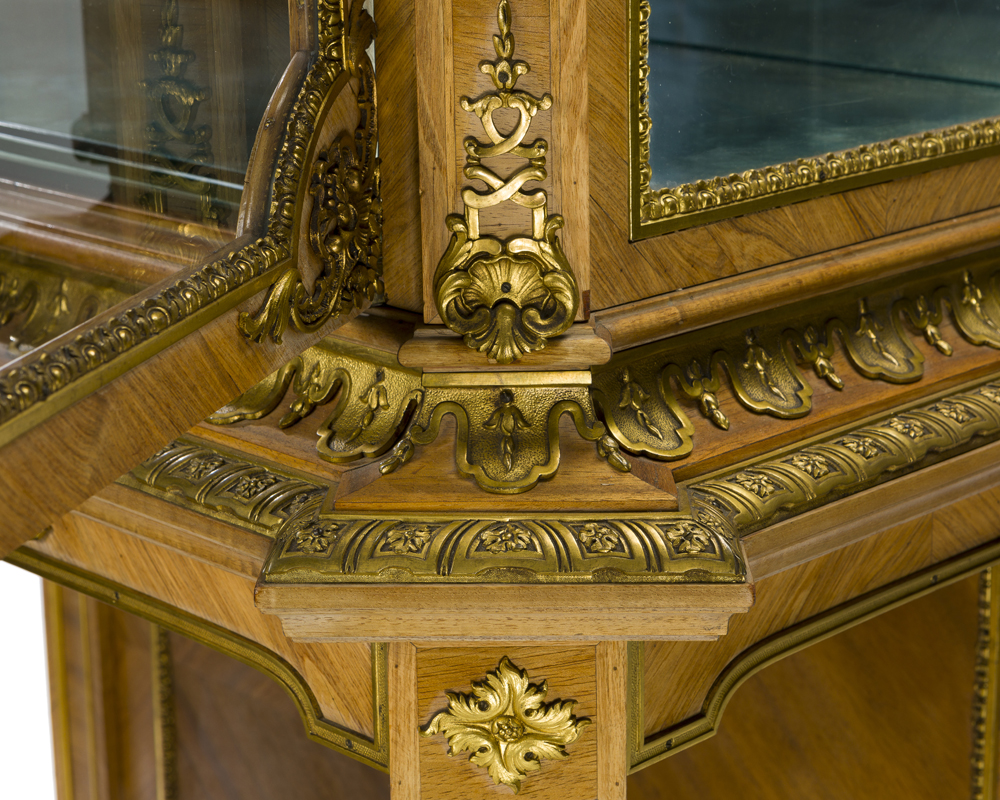 A Louis XVI-style gilt bronze-mounted vitrine - Image 3 of 3