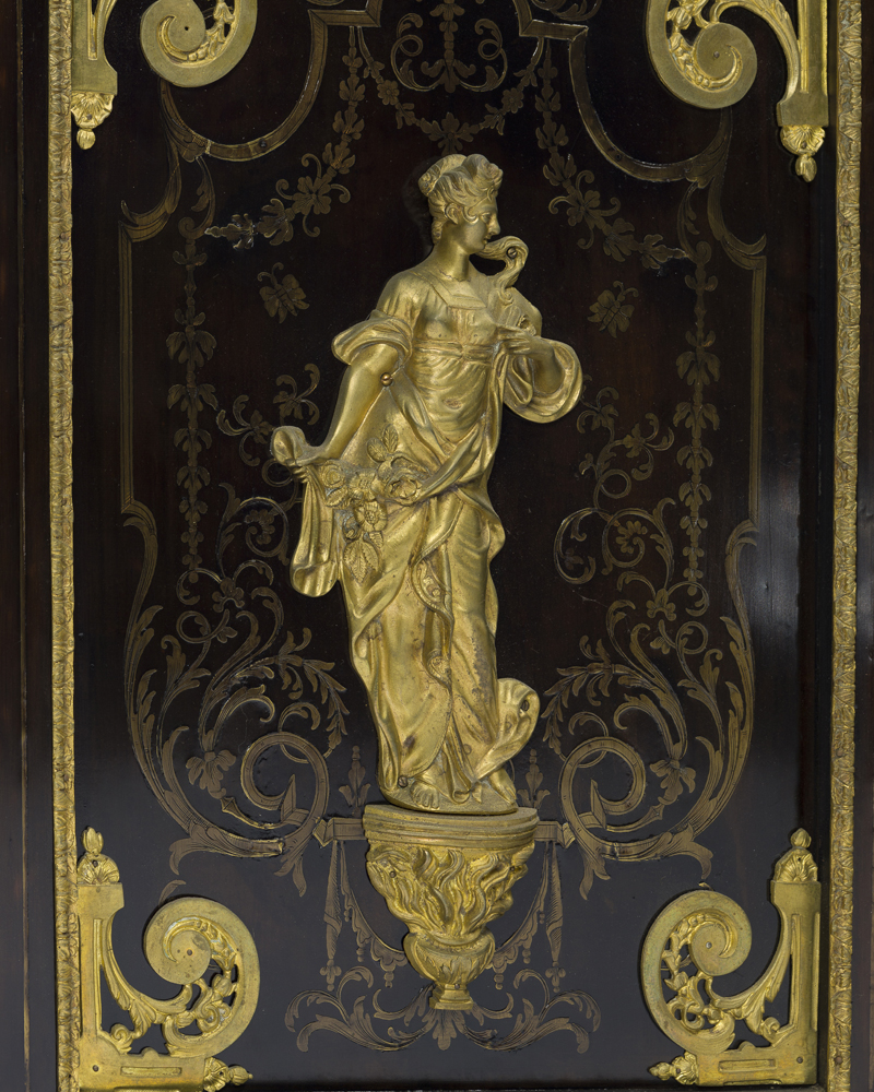 A Louis XIV-style gilt bronze-mounted display cabinet - Image 4 of 4