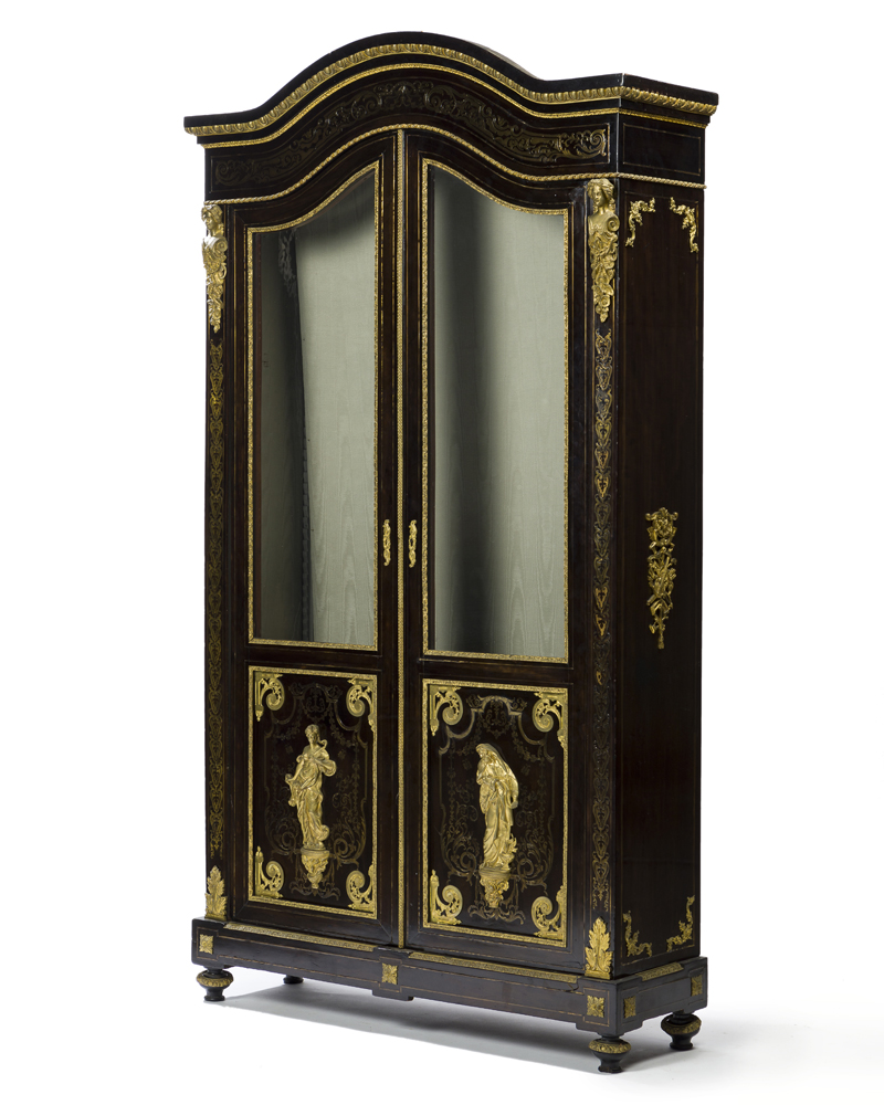 A Louis XIV-style gilt bronze-mounted display cabinet - Image 2 of 4