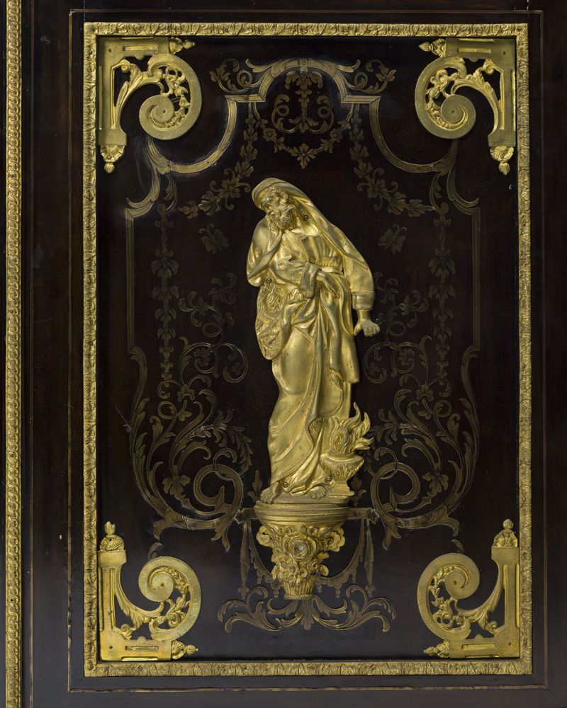 A Louis XIV-style gilt bronze-mounted display cabinet - Image 3 of 4