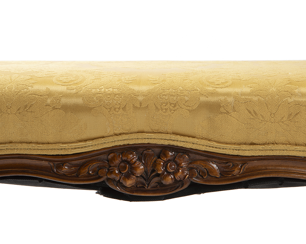 A French Louis XV-style carved wood window bench - Image 2 of 2