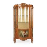 A French Louis XV-style vitrine