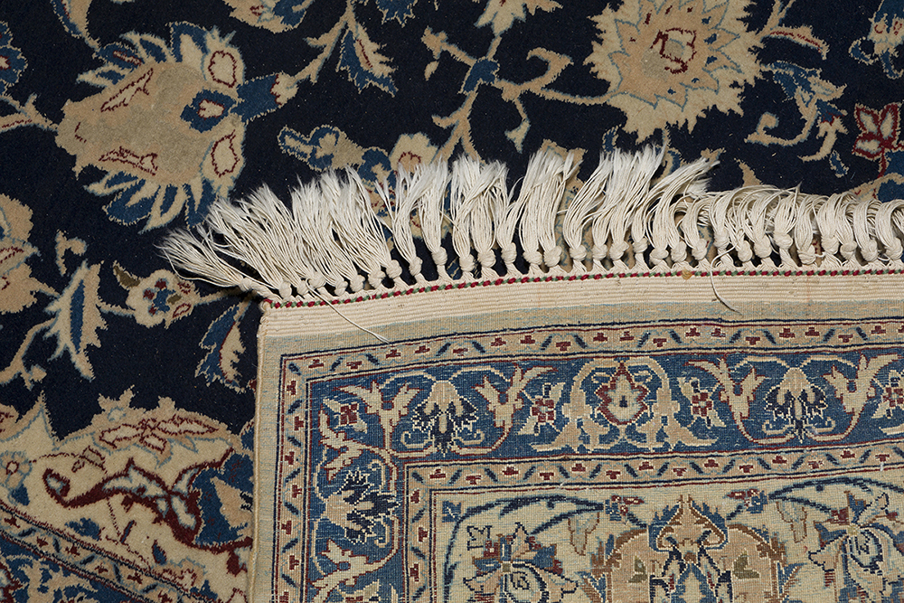 A Kirman hand knotted woolen rug - Image 3 of 3