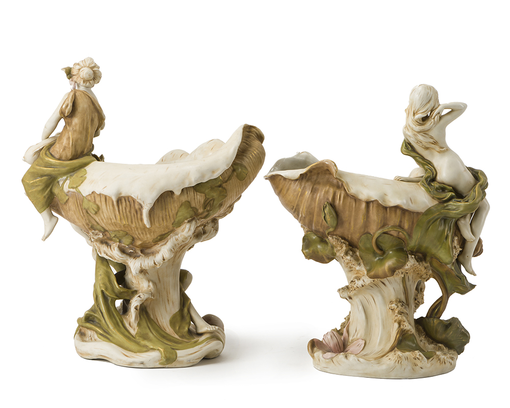 A pair of Royal Dux porcelain centerpieces - Image 3 of 4