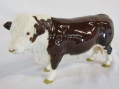 Beswick Hereford polled bull no 2549A L 22 cm