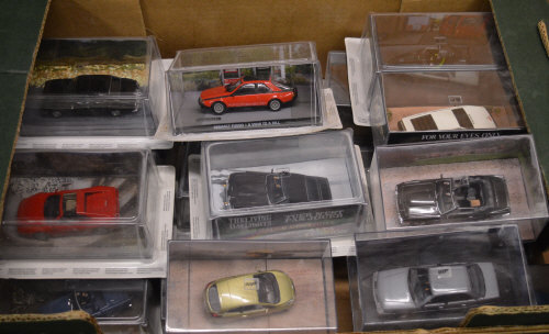 Quantity of 007 James Bond 'James Bond Car Collection' models