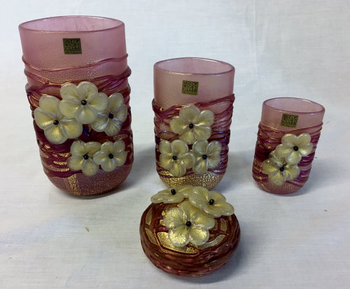 Isle of Wight glass Golden Fleur set comprising of 3 graduated vases and a paper weight