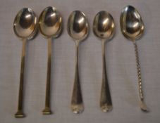 5 silver tea/coffee spoons, of mixed dates, total approx weight 1.