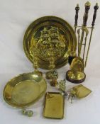 Various brass ware inc fireside compendium and charger