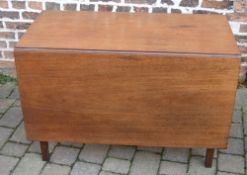 Victorian mahogany gate leg table