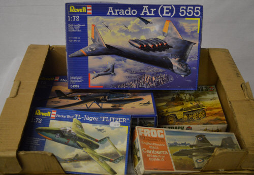 Various model kits including a Revell Arado Ar (E) 555 and a Frog Canberra