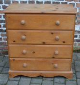 Pine chest of drawers