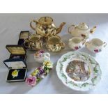 Selection of mixed ceramics and brooches inc Royal Doulton Brambly Hedge, Masons & Aynsley