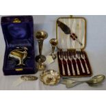 2 silver specimen vases (AF), silver back nail polisher & small salt, silver plate including a cased