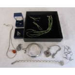 Quantity of silver jewellery inc earrings, necklaces, pendants etc
