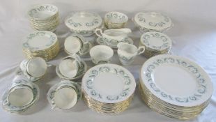 Royal Standard fine bone china part dinner / tea service 'Garland' pattern