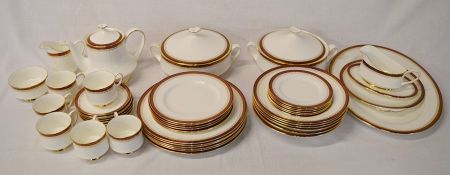 Paragon Holyrood pattern half dinner & tea  service consisting of 45 pieces