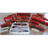 Various Hornby 00 gauge model railway items inc R2960 Hornby collectors club locomotive 2010, B.R